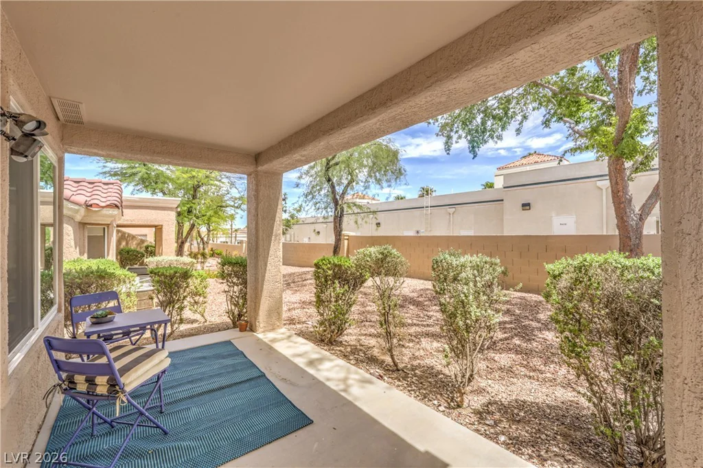 2764 Desert Crystal, Las Vegas, NV 89134