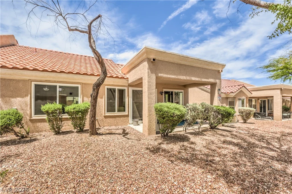 2764 Desert Crystal, Las Vegas, NV 89134