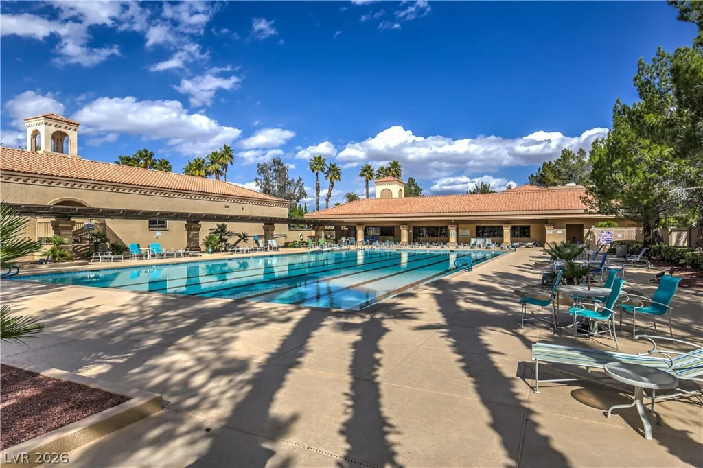 2764 Desert Crystal, Las Vegas, NV 89134