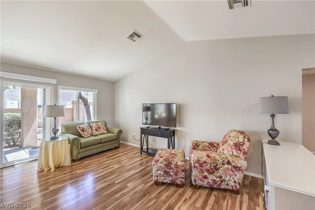 2764 Desert Crystal, Las Vegas, NV 89134