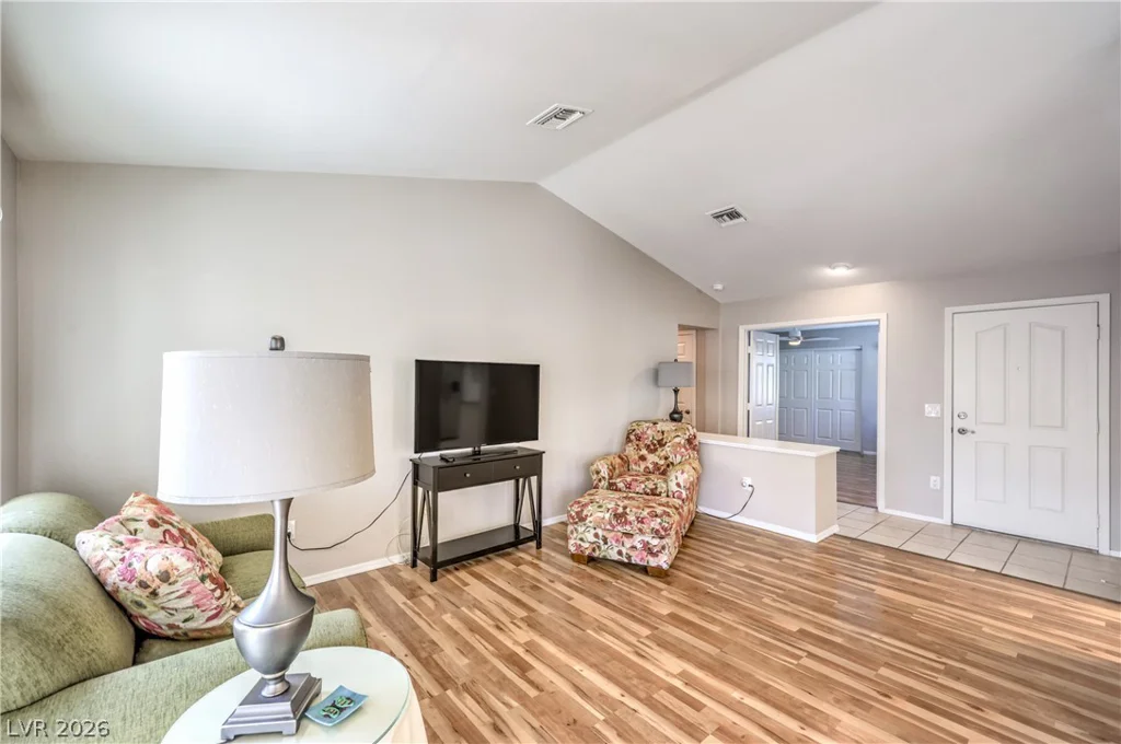 2764 Desert Crystal, Las Vegas, NV 89134