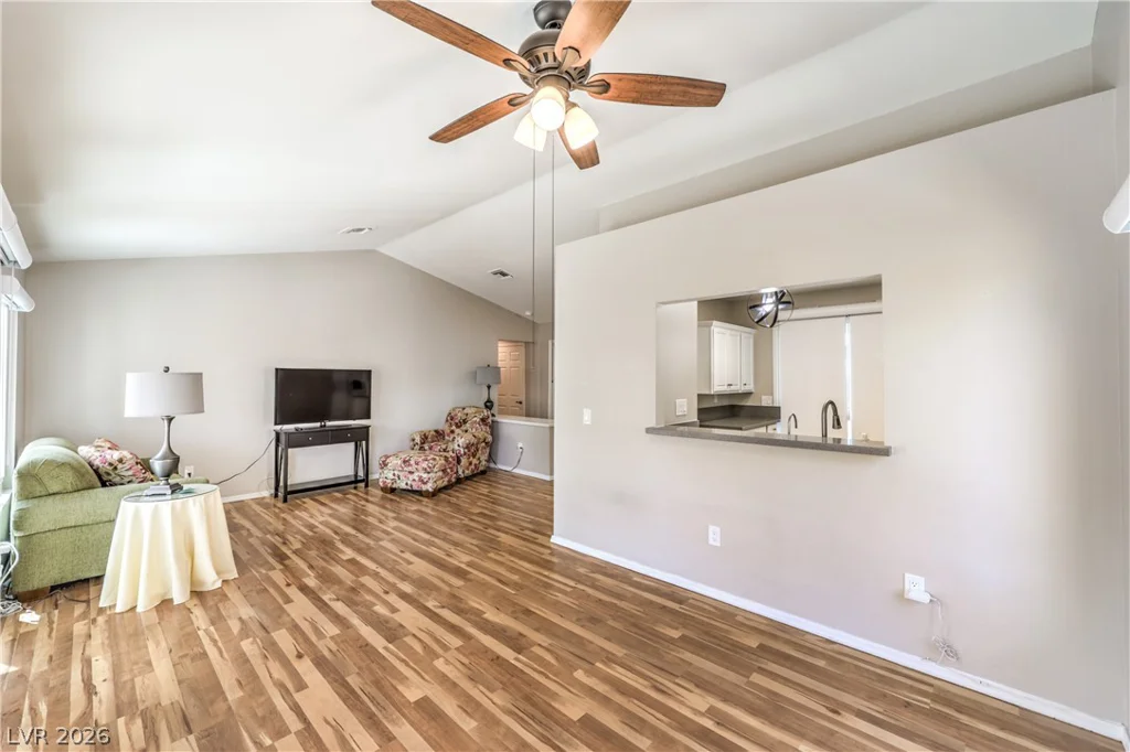 2764 Desert Crystal, Las Vegas, NV 89134