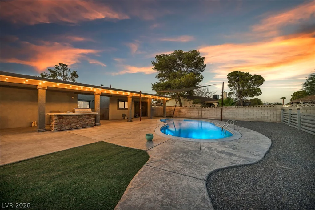 5505 Avenida Vaquero, Las Vegas, NV 89108