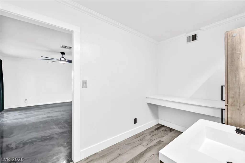 5505 Avenida Vaquero, Las Vegas, NV 89108
