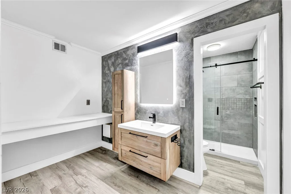 5505 Avenida Vaquero, Las Vegas, NV 89108
