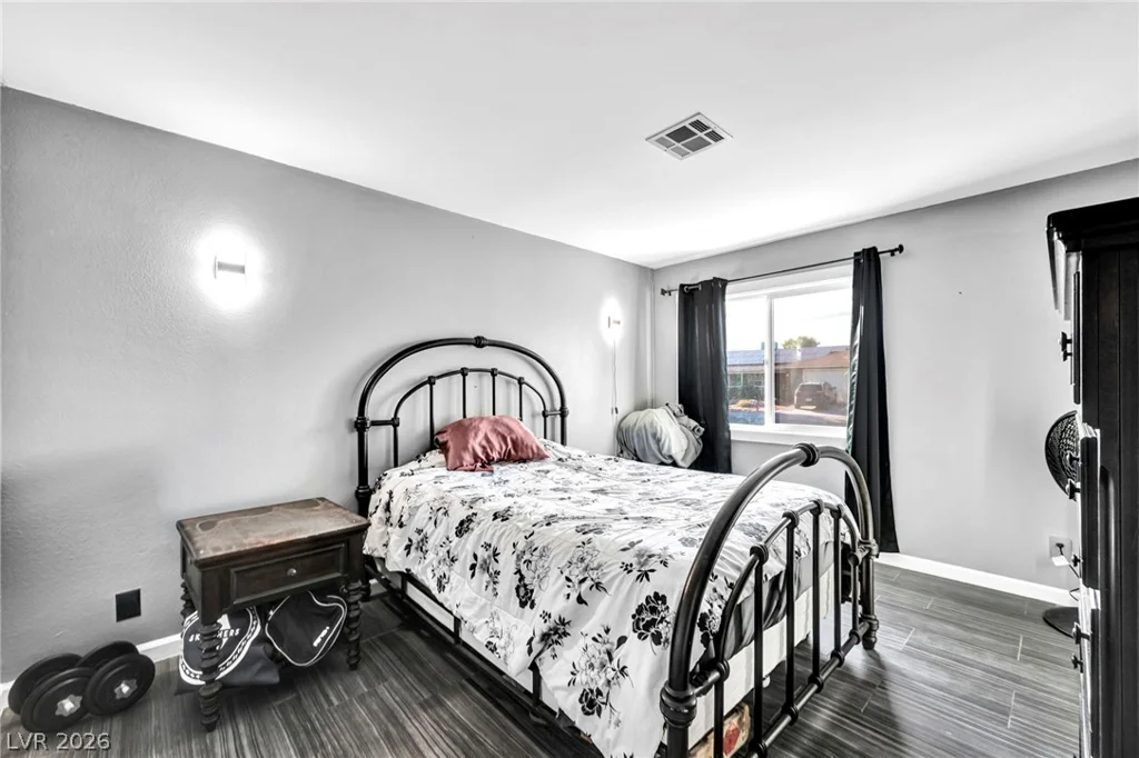 5505 Avenida Vaquero, Las Vegas, NV 89108