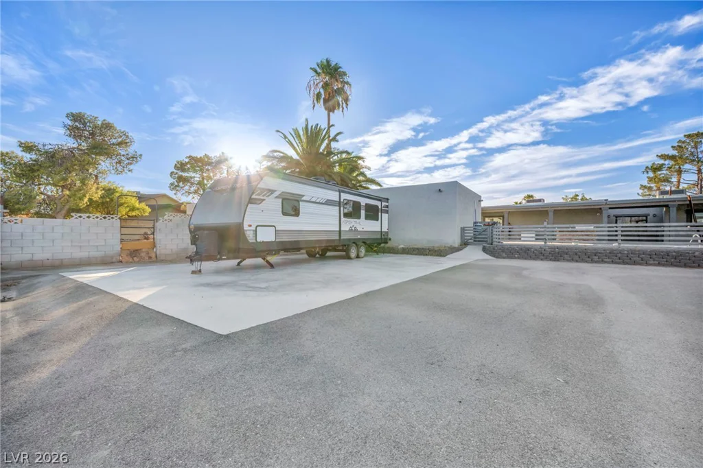5505 Avenida Vaquero, Las Vegas, NV 89108