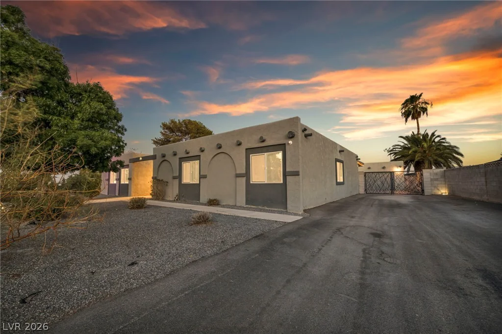 5505 Avenida Vaquero, Las Vegas, NV 89108
