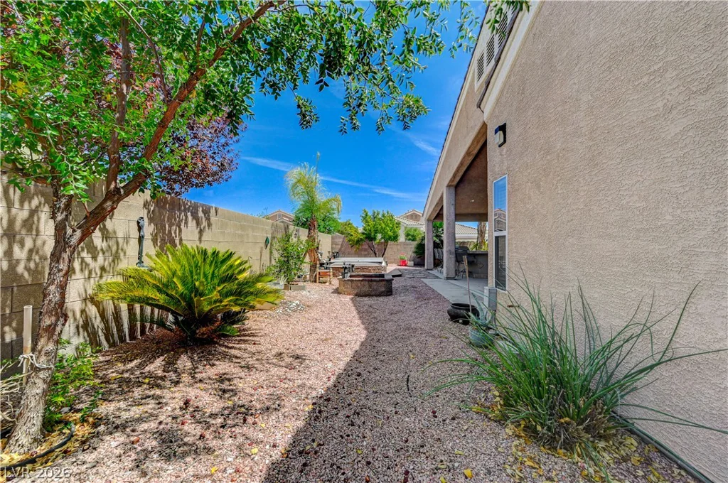 6404 Tigers Lair, Las Vegas, NV 89130