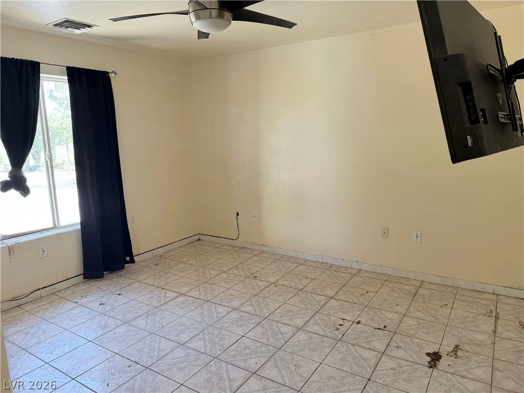 6230 Cajon, Pahrump, NV 89048