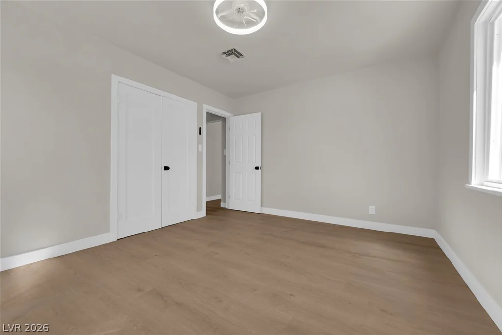 433 10th, Las Vegas, NV 89101