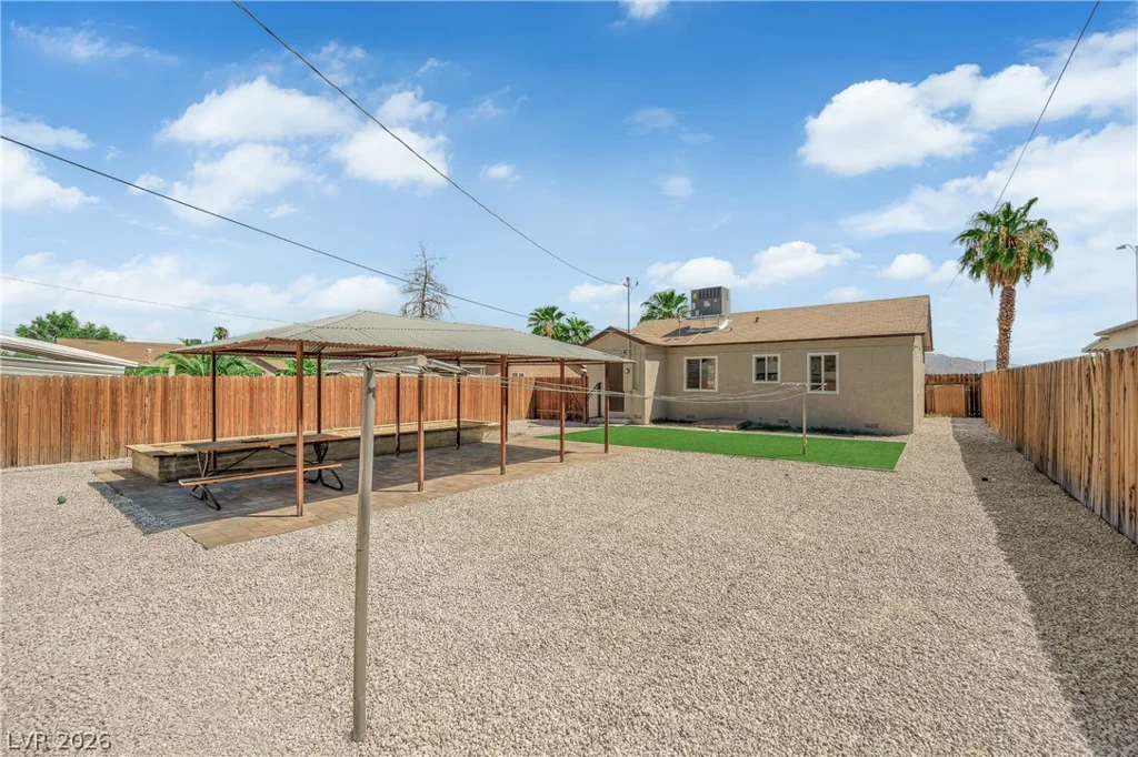 433 10th, Las Vegas, NV 89101