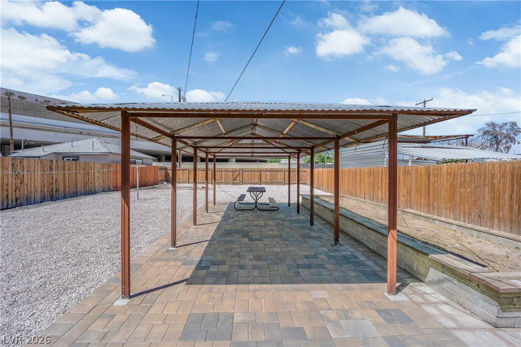 433 10th, Las Vegas, NV 89101