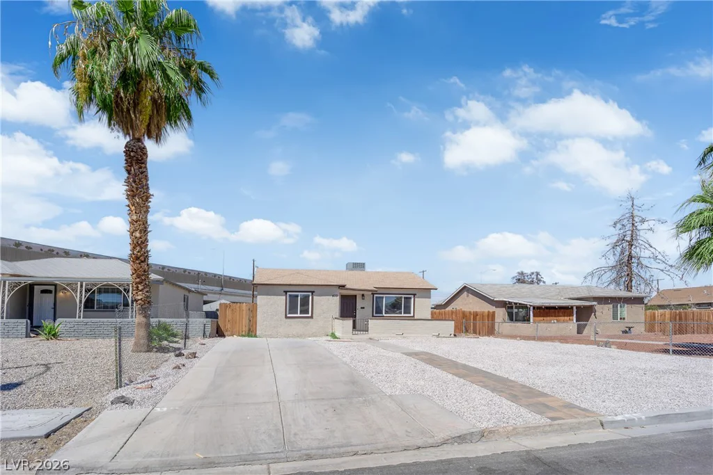433 10th, Las Vegas, NV 89101