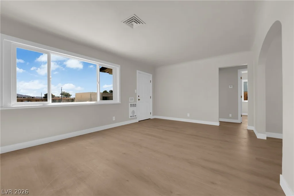 433 10th, Las Vegas, NV 89101