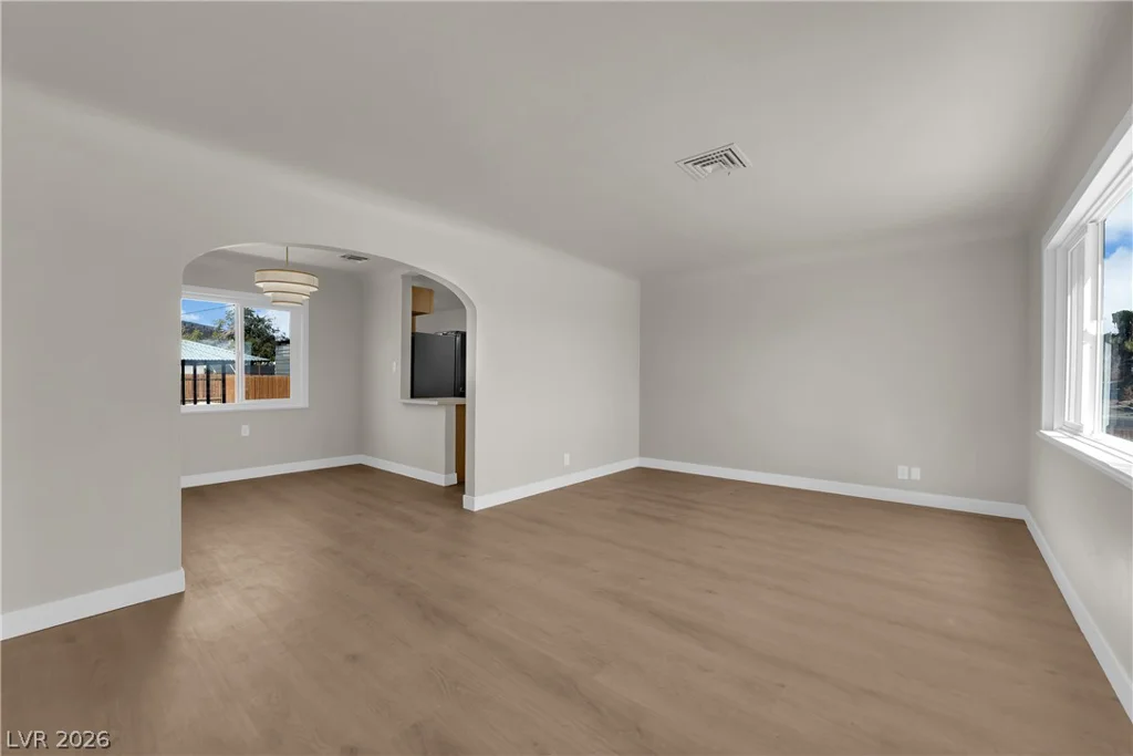 433 10th, Las Vegas, NV 89101