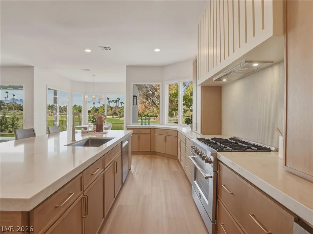 8944 Rainbow Ridge, Las Vegas, NV 89117