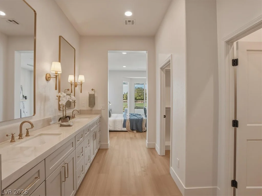 8944 Rainbow Ridge, Las Vegas, NV 89117