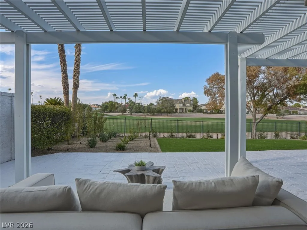 8944 Rainbow Ridge, Las Vegas, NV 89117