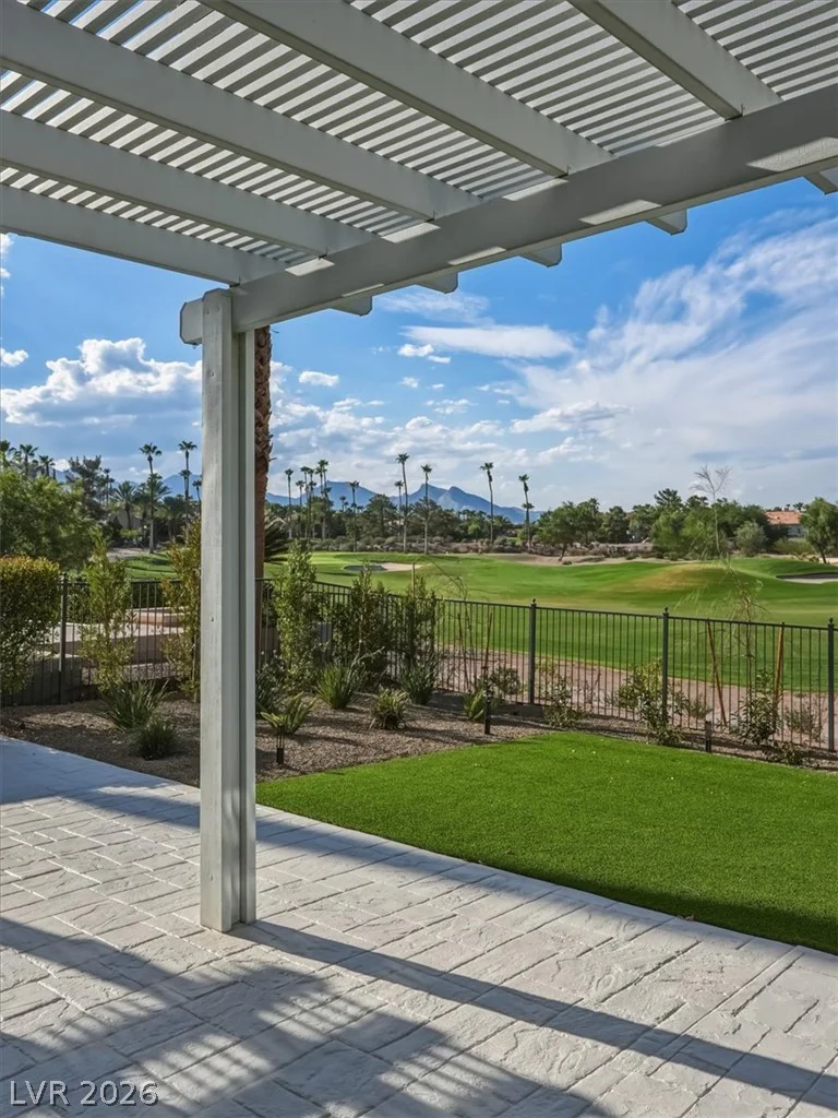 8944 Rainbow Ridge, Las Vegas, NV 89117