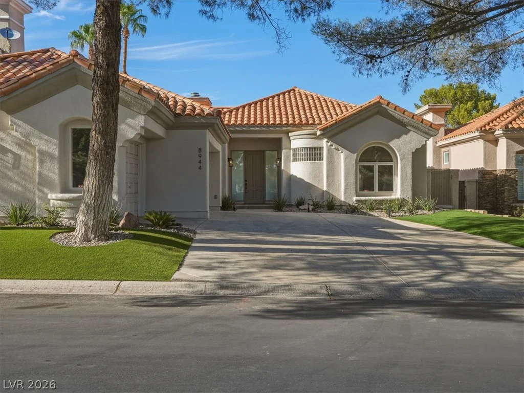 8944 Rainbow Ridge, Las Vegas, NV 89117