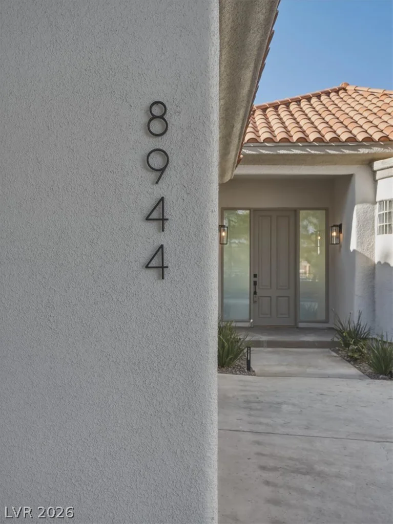 8944 Rainbow Ridge, Las Vegas, NV 89117