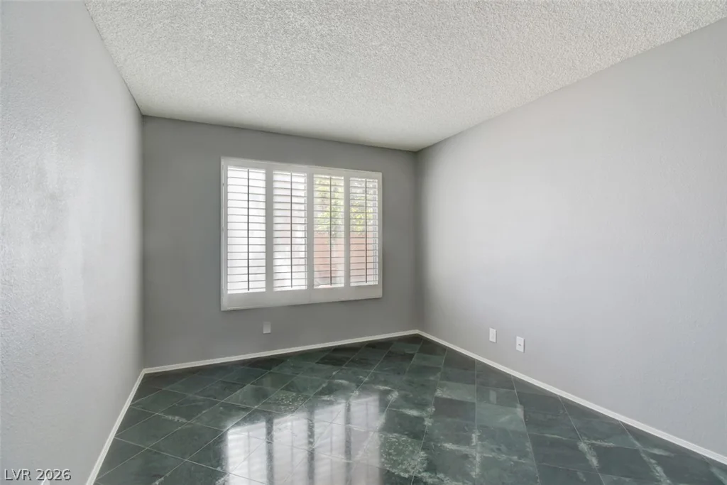 6401 Morley, Las Vegas, NV 89108