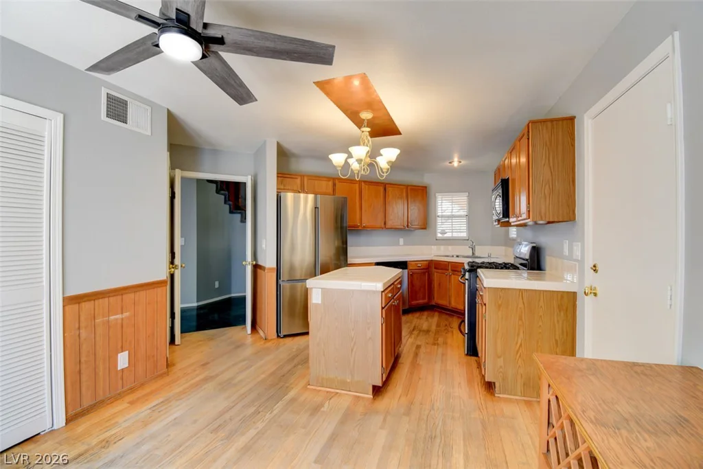 6401 Morley, Las Vegas, NV 89108