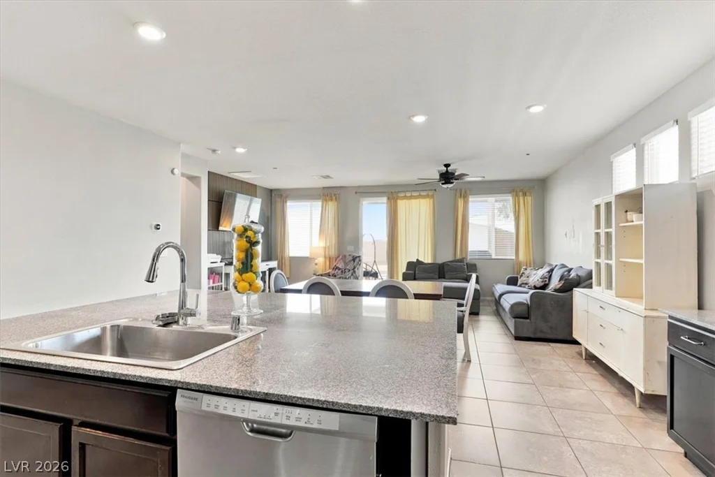 2128 Del Aqua, Henderson, NV 89002