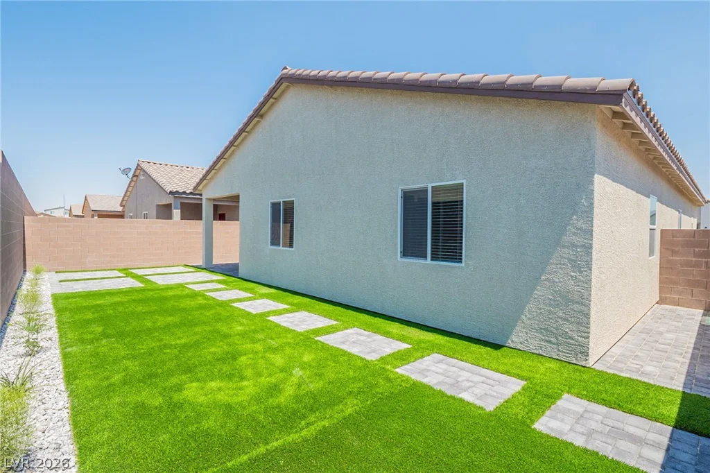 1691 Douglas Creek, North Las Vegas, NV 89084