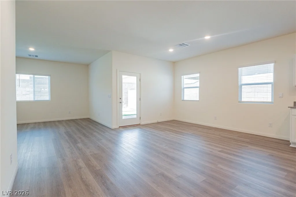 1691 Douglas Creek, North Las Vegas, NV 89084