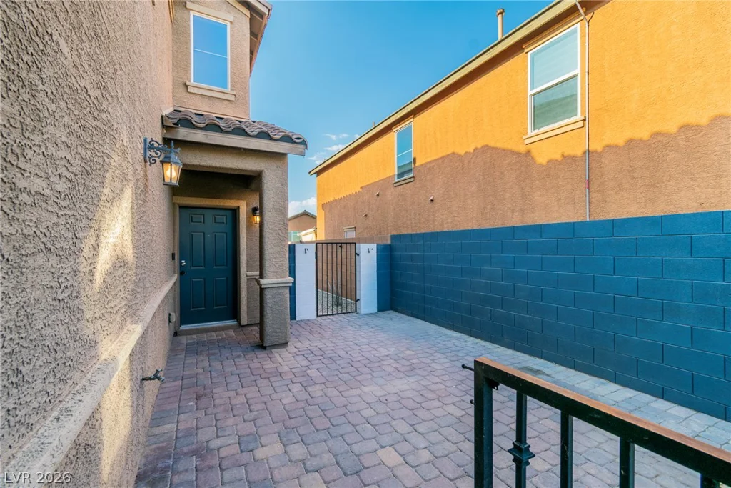 124 Country River, Henderson, NV 89011