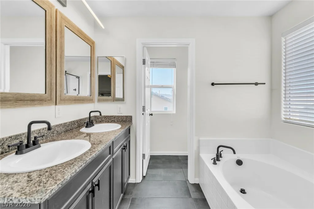 124 Country River, Henderson, NV 89011