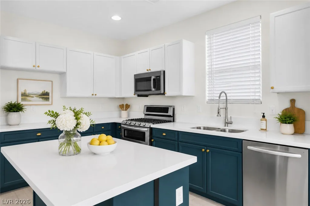 124 Country River, Henderson, NV 89011