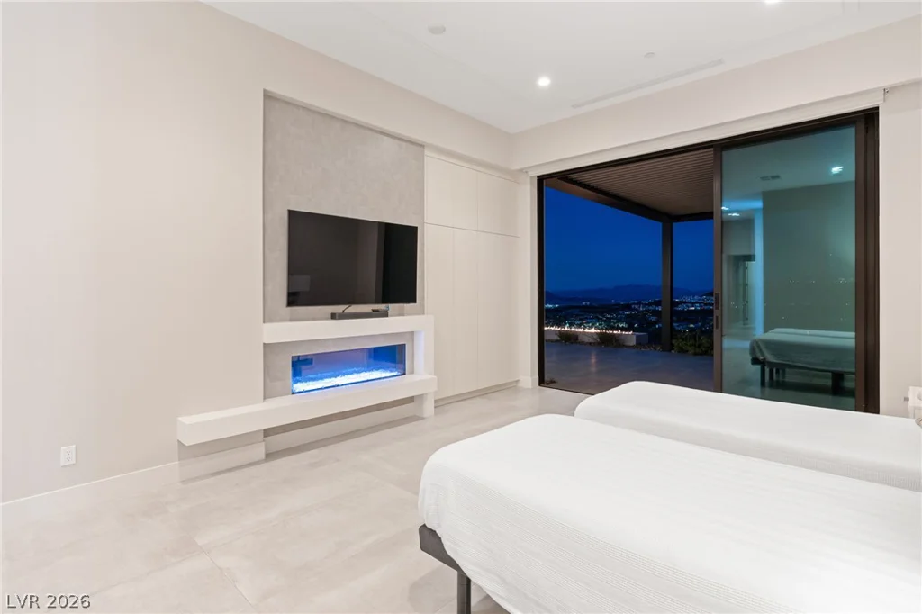 656 Falcon Summit, Henderson, NV 89012