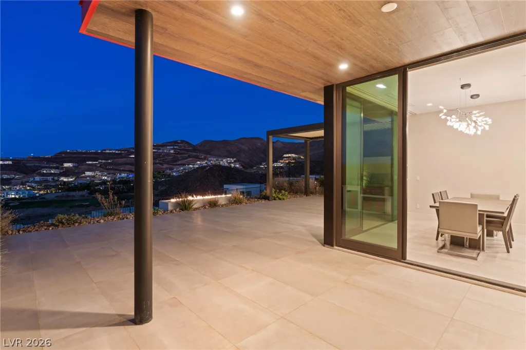 656 Falcon Summit, Henderson, NV 89012
