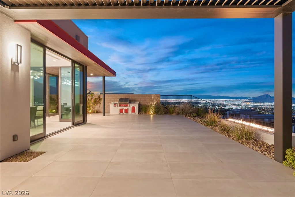 656 Falcon Summit, Henderson, NV 89012