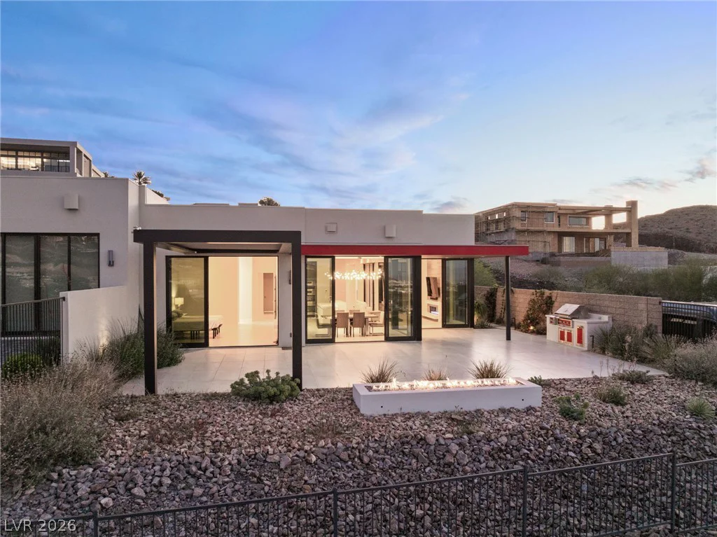 656 Falcon Summit, Henderson, NV 89012