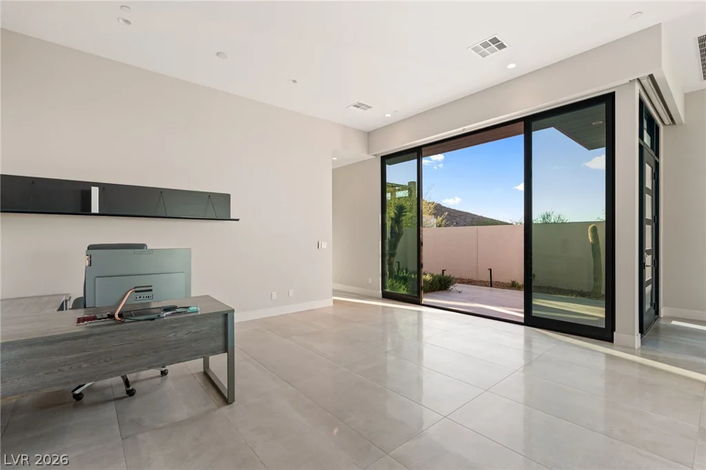 656 Falcon Summit, Henderson, NV 89012