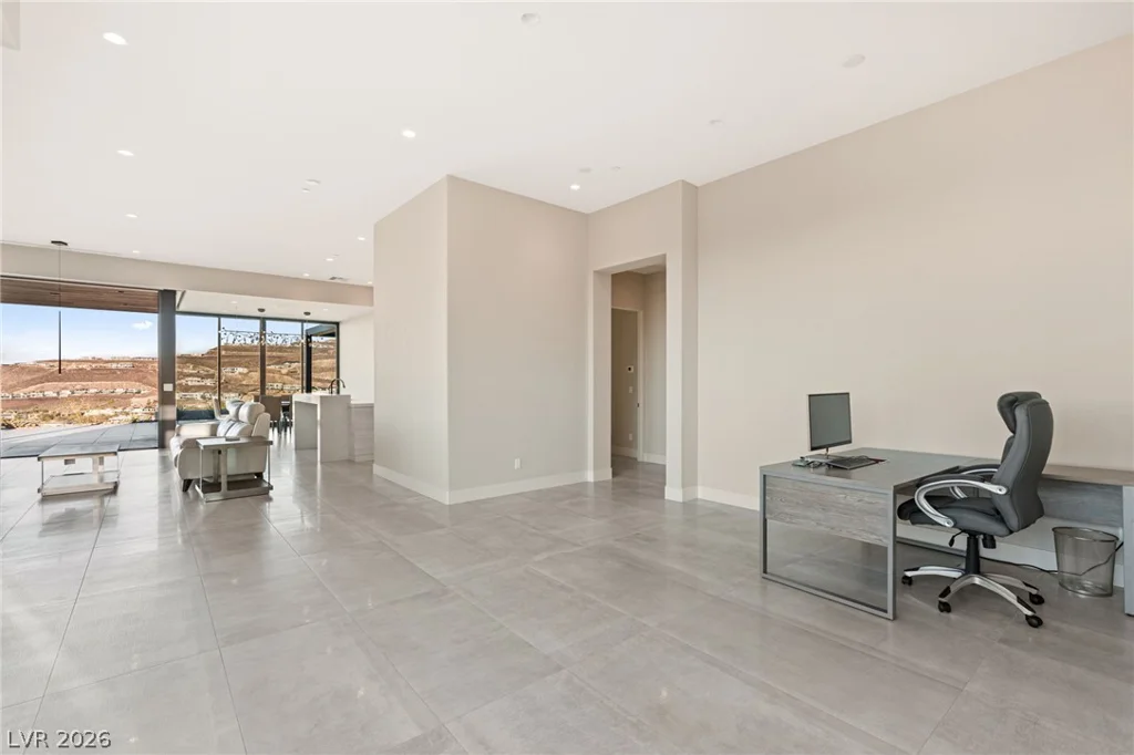 656 Falcon Summit, Henderson, NV 89012