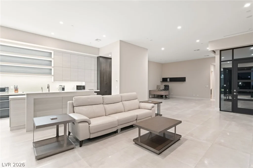 656 Falcon Summit, Henderson, NV 89012