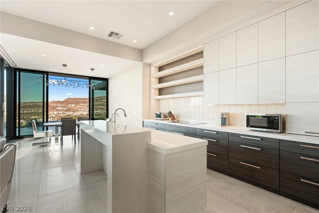 656 Falcon Summit, Henderson, NV 89012