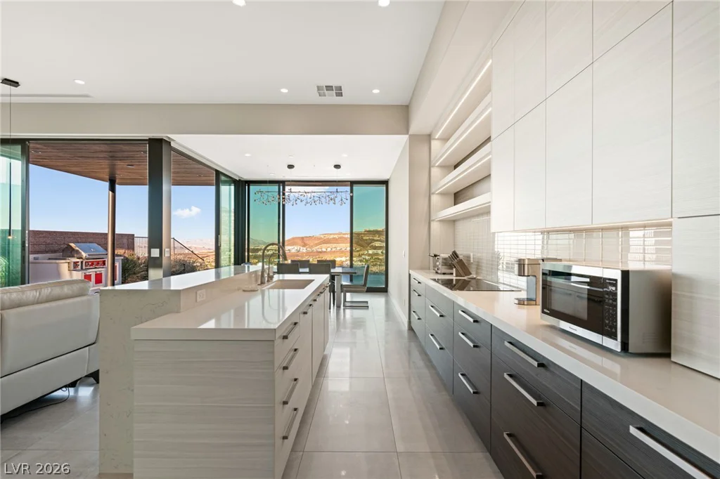 656 Falcon Summit, Henderson, NV 89012