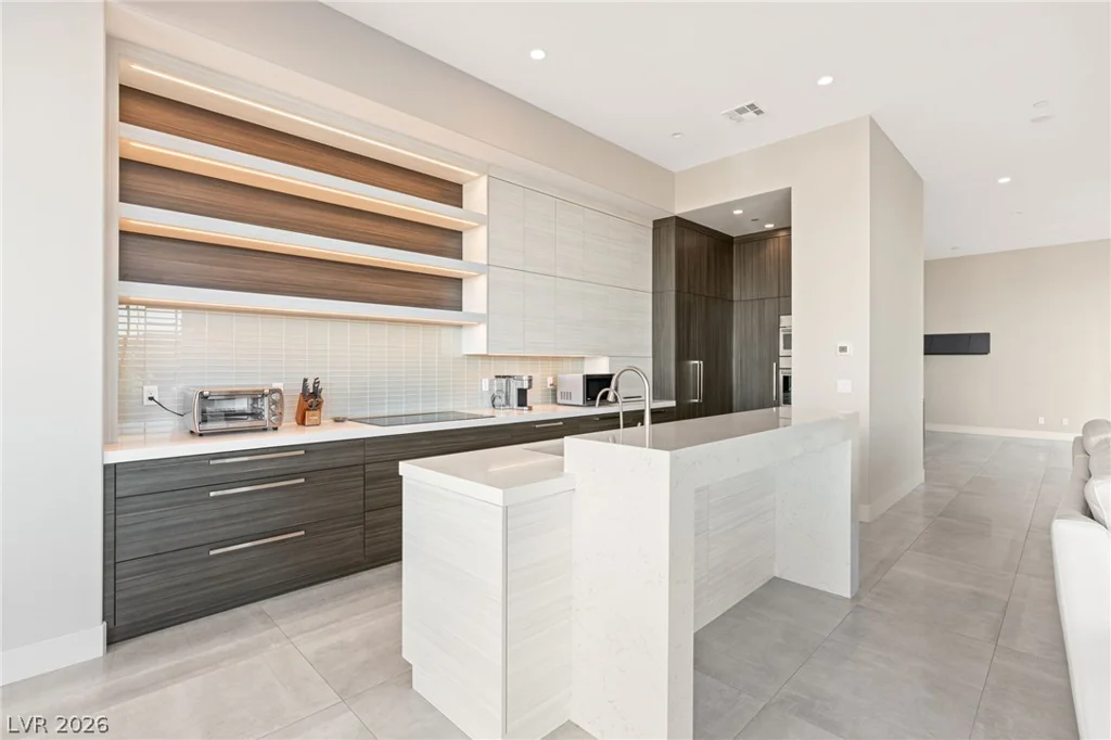 656 Falcon Summit, Henderson, NV 89012