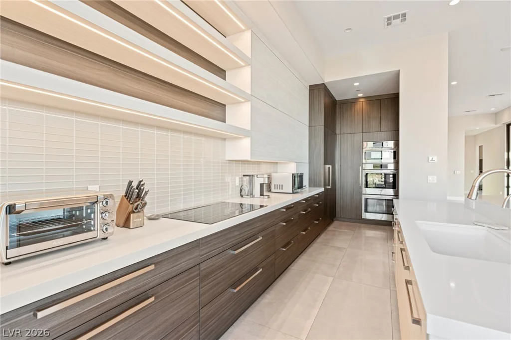 656 Falcon Summit, Henderson, NV 89012