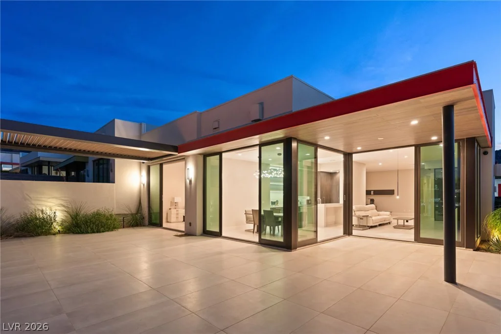 656 Falcon Summit, Henderson, NV 89012