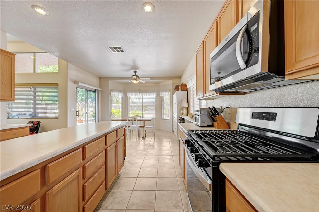 8316 Dawn Breeze, Las Vegas, NV 89131