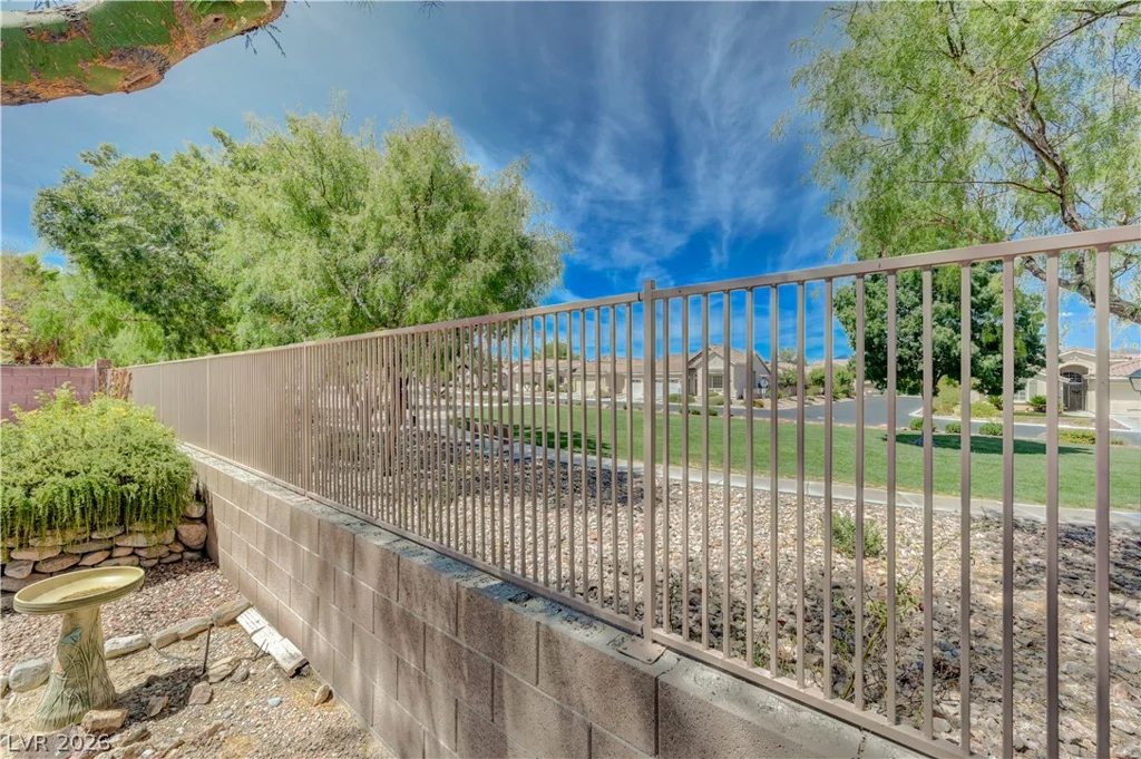 8316 Dawn Breeze, Las Vegas, NV 89131