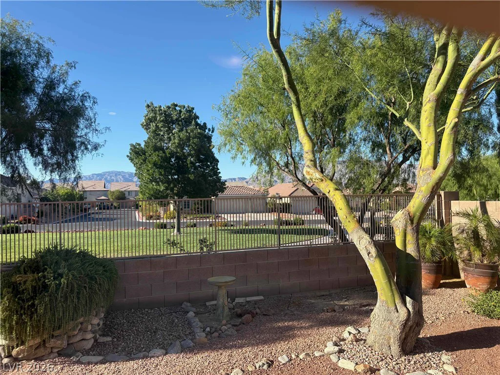 8316 Dawn Breeze, Las Vegas, NV 89131