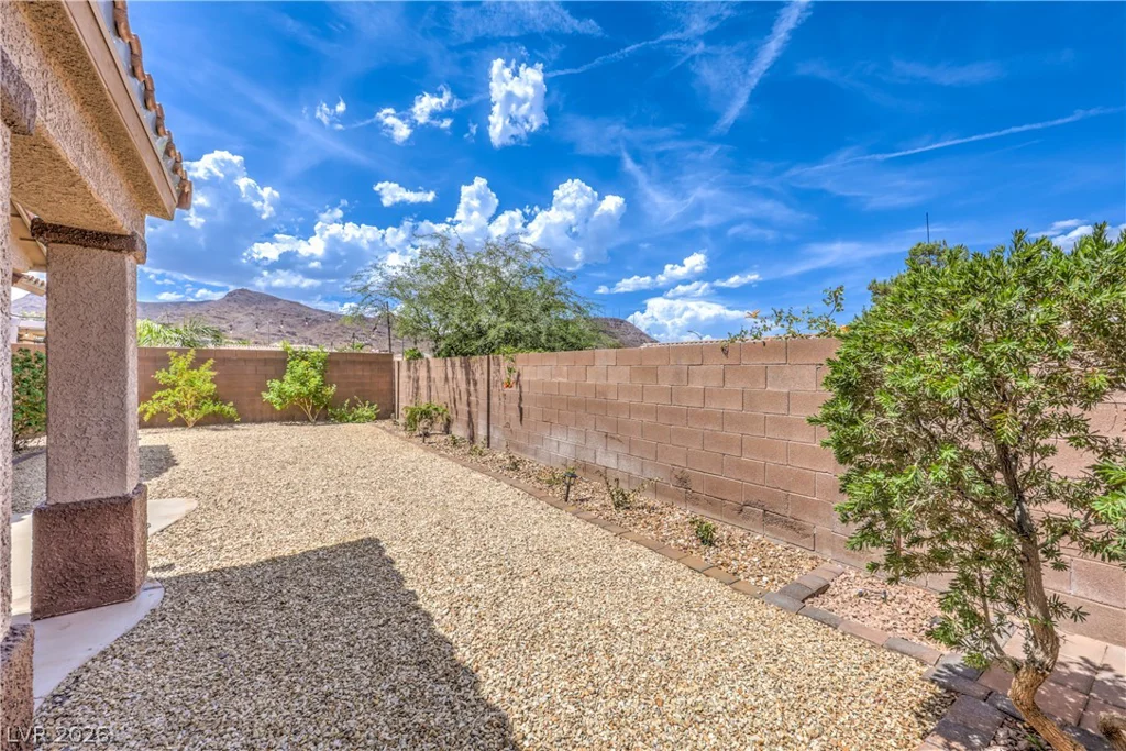 168 Ridge Crossing, Henderson, NV 89002